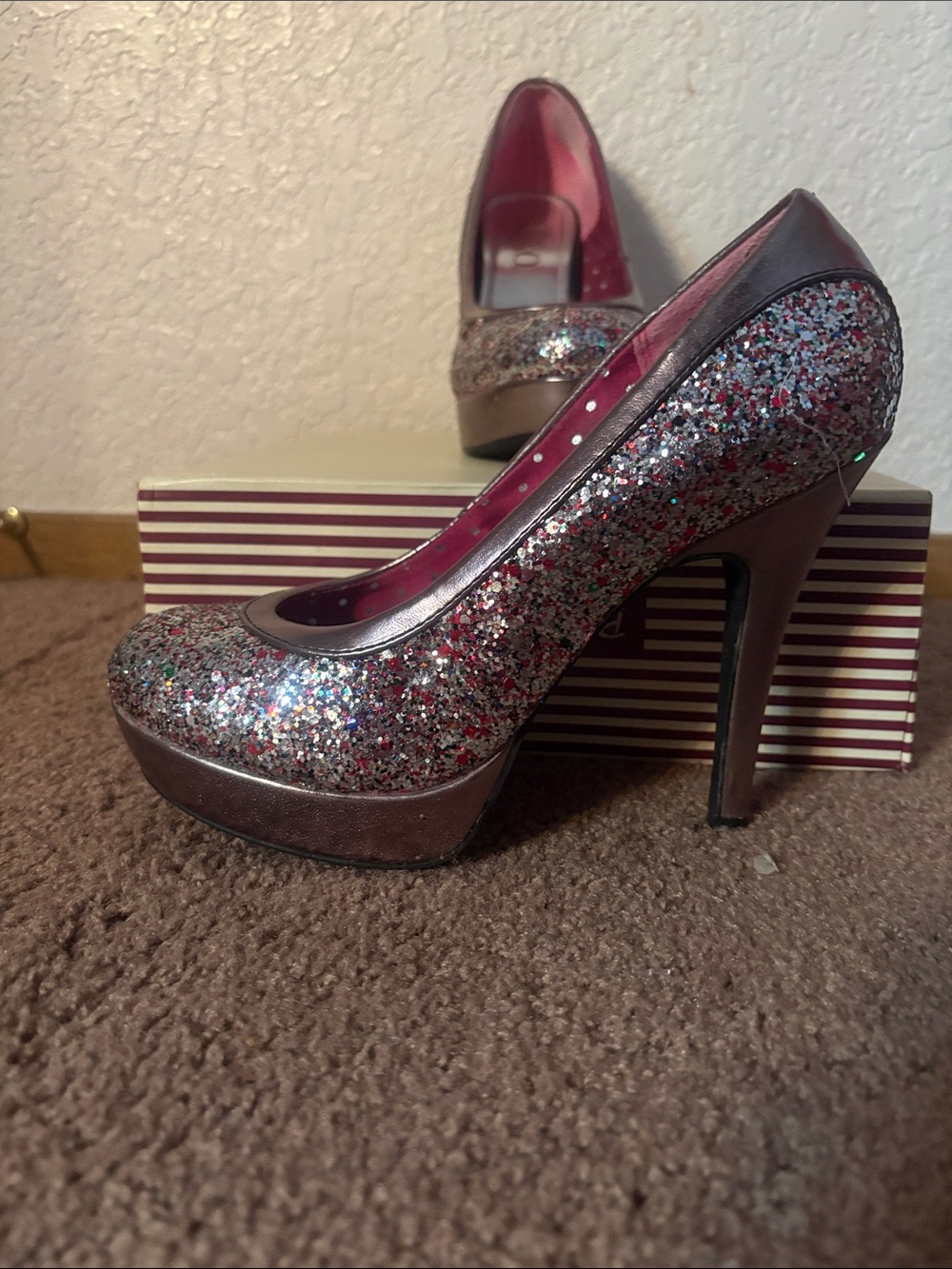 XOXO Multi-Glitter Maroon Platform Pumps